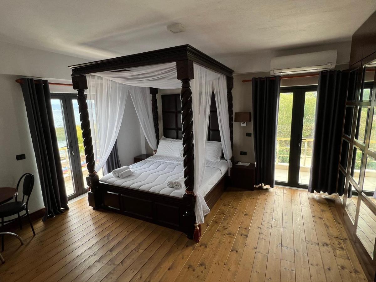 Hotel Victoria Memlishte Luaran gambar